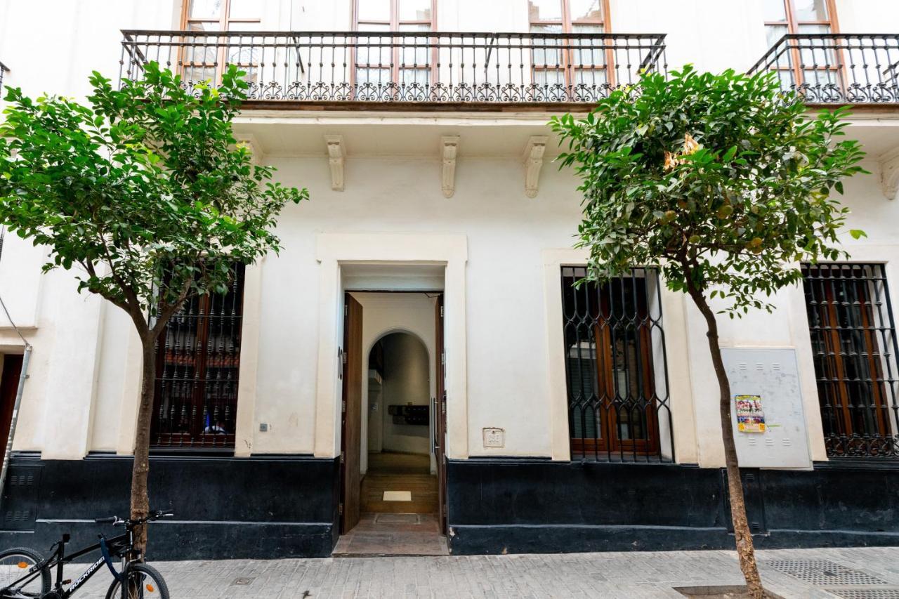 Cathedral Apartment, Upper Floor Apartment Seville Exterior photo
